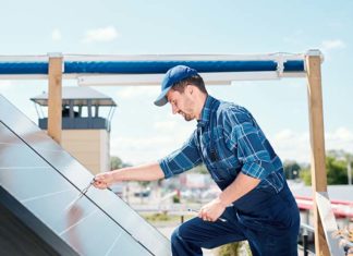 Fotowoltaika dla firm – jak obniżyć rachunki za prąd?