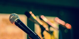 Od jakich słów zacząć przemówienie?