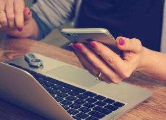 Jak przywrócić zablokowany telefon do ustawień fabrycznych?