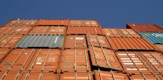 Do jakiej wartości przesyłek nowy pakiet e commerce wprowadził dodatkowe ułatwienia w odprawach?